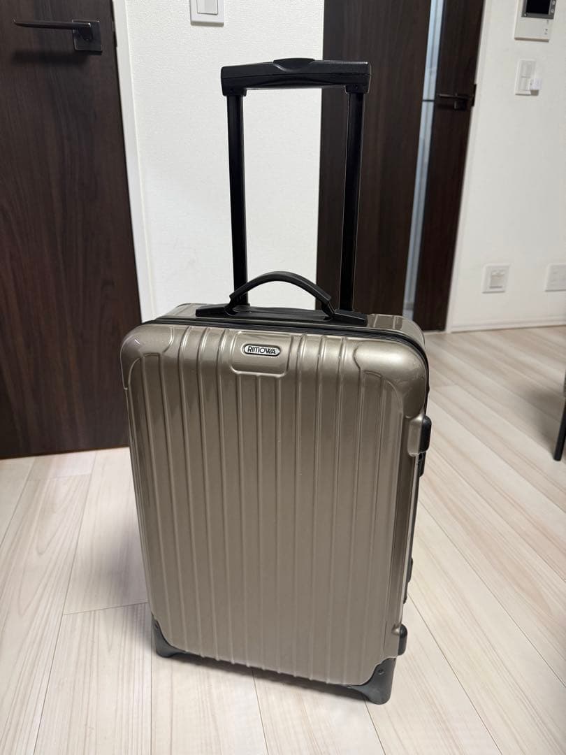 RIMOWA サルサ 35L 2輪 機内持ちサイズ リモワ サルサ 35リットル 2輪｜リモワレンタルのPISTA（ピスタ）