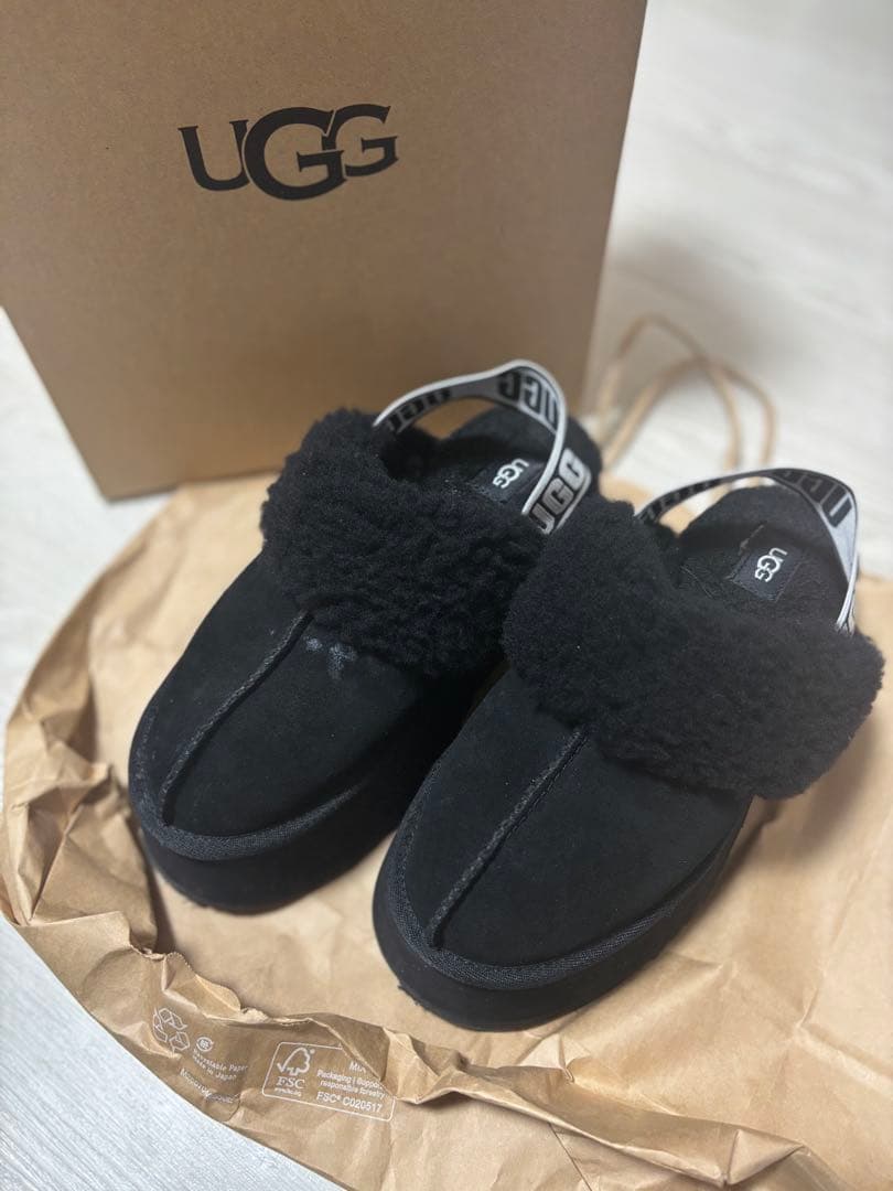 ugg ムートンブーツ　ブラック 24