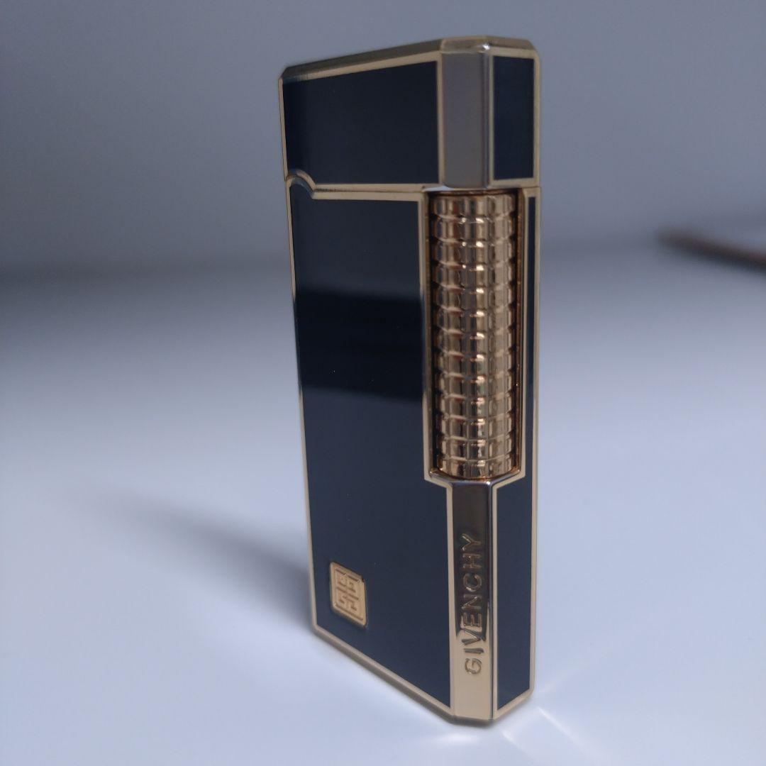 GIVENCHY ガスライター レトロ - メルカリ