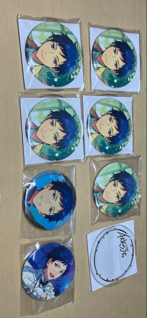 伏見弓弦 缶バッジ あんスタ - メルカリ