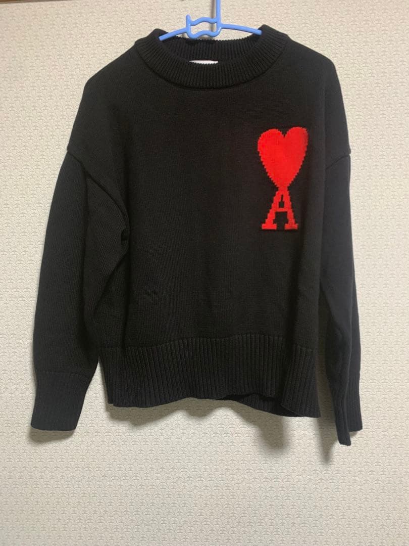 ami ブラック ニットセーター ハート刺繍