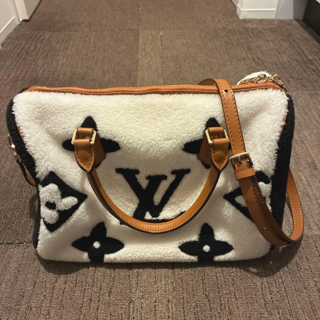 ルイヴィトン　シアリング　ボア　ムートン　斜め掛け可能　ボストンバッグ