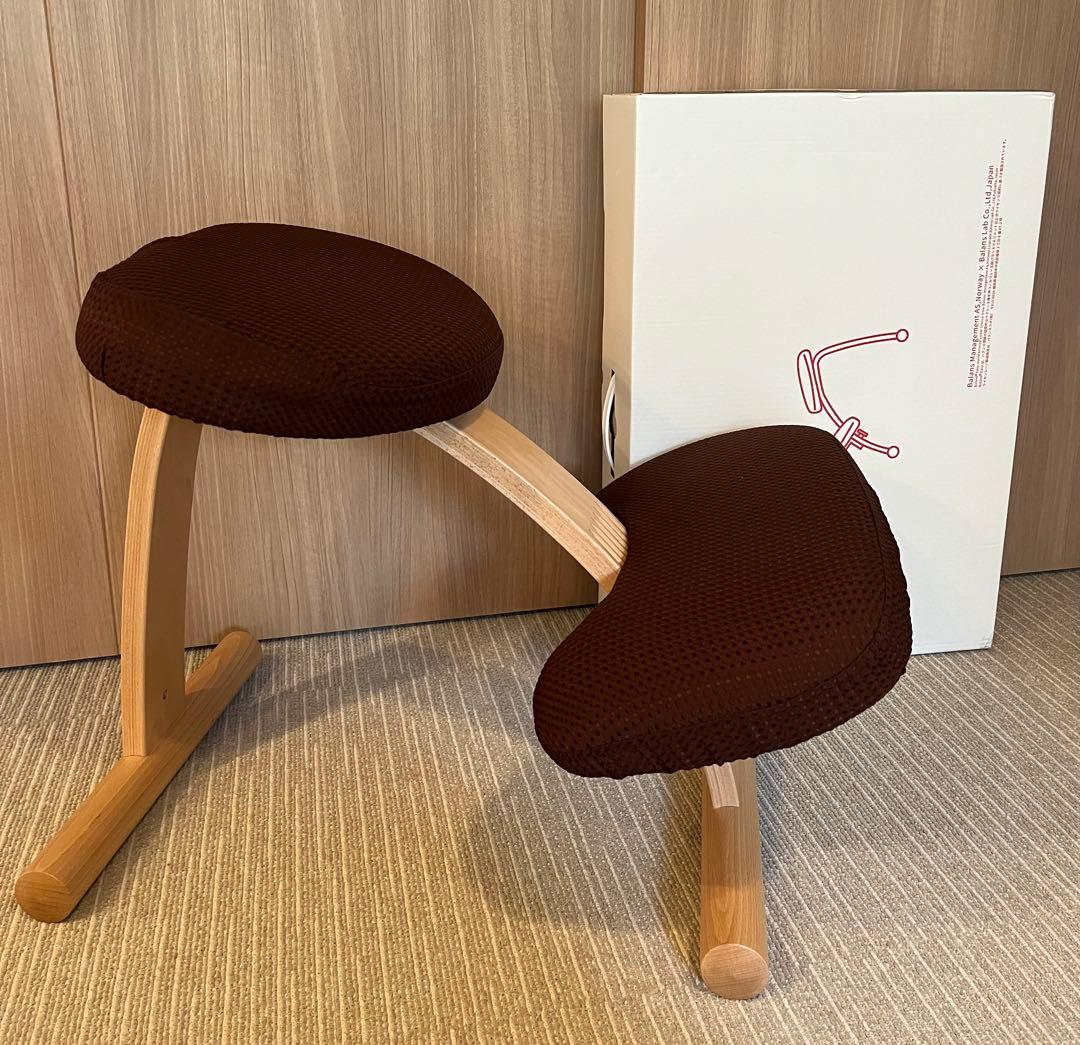 ほぼ新品【Balans Easy】姿勢矯正チェア　カバー付き