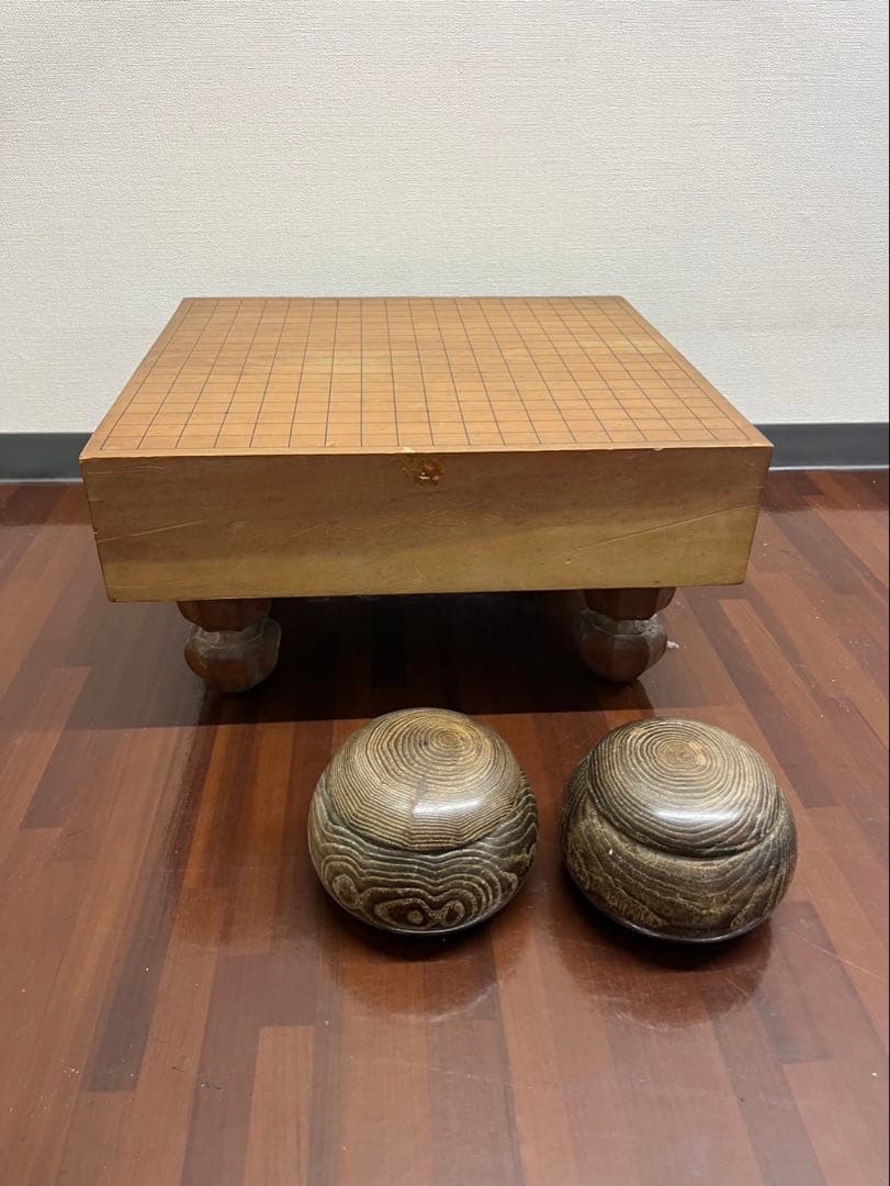 碁盤　碁石　囲碁セット　蛤石　那智黒 蛤碁石 那智黒 碁笥セット 30号相当 厚み約8mm 白180 黒181 - メルカリ