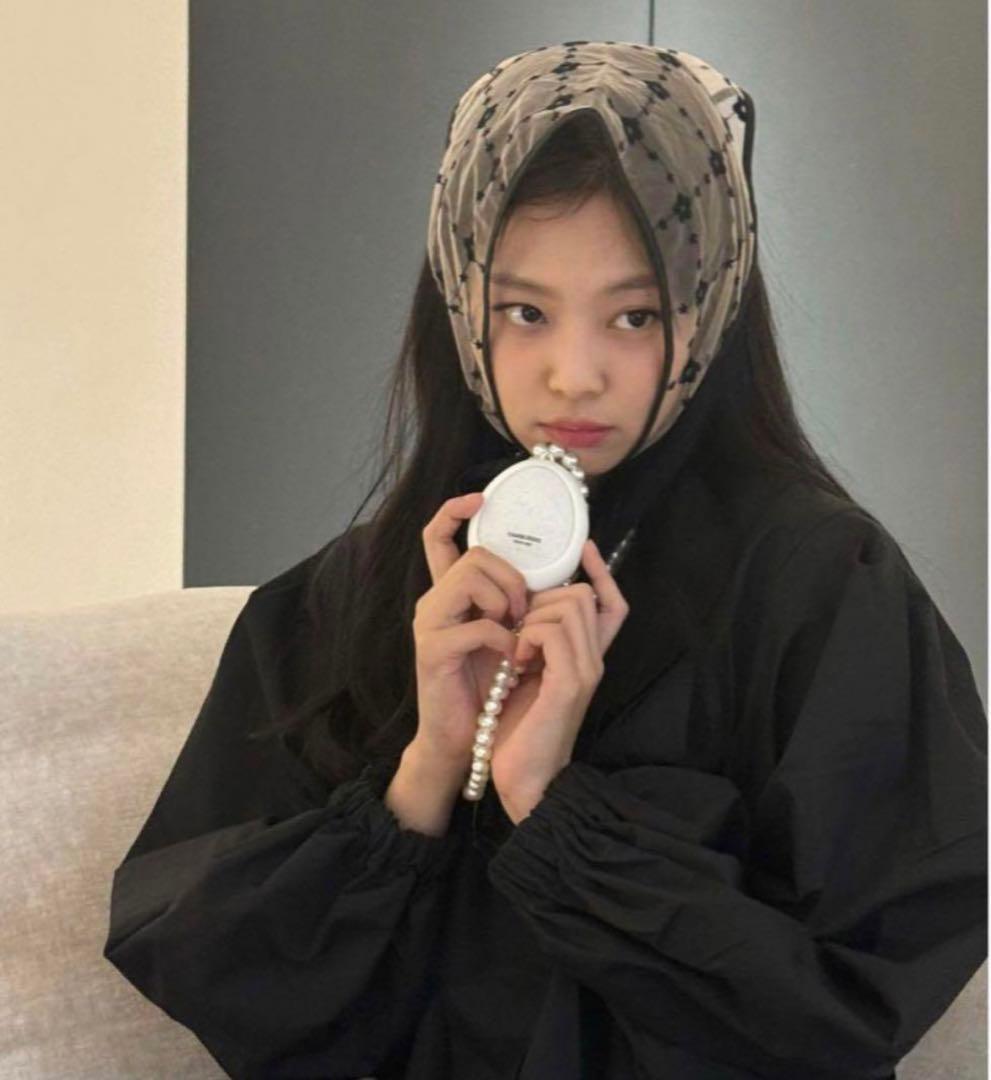 TAMBURINS タンバリンズ エッグパフューム パールケース 香水 ケース Amazon | TAMBURINS タンバリンズ 香水 おまけシール付き The Egg