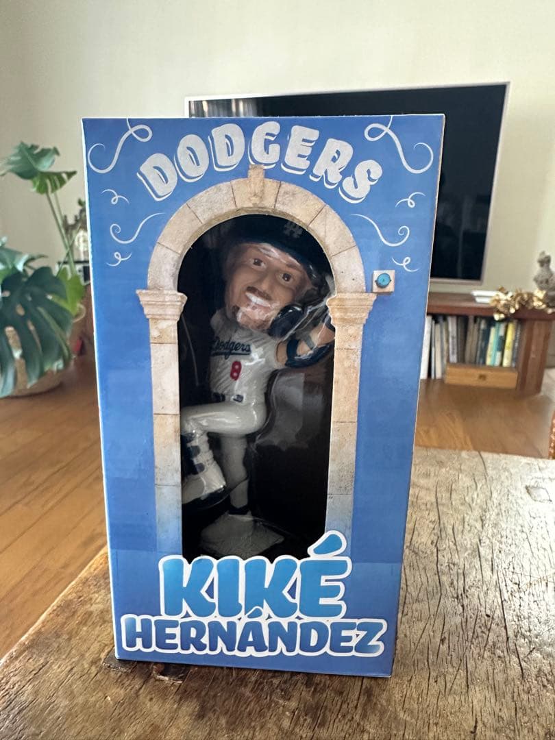 Kiké Hernández Dodgers ボブルヘッドフィギュア