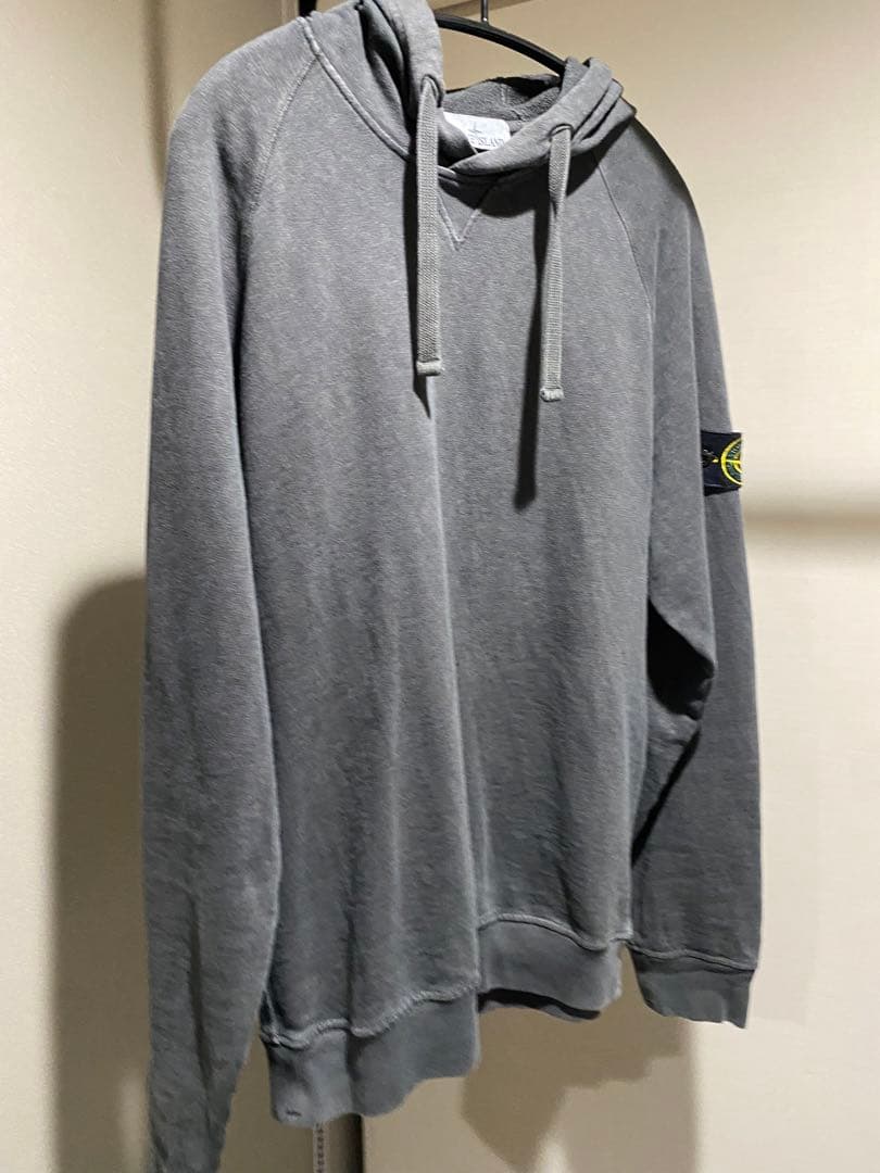 Stone  グレー パーカー