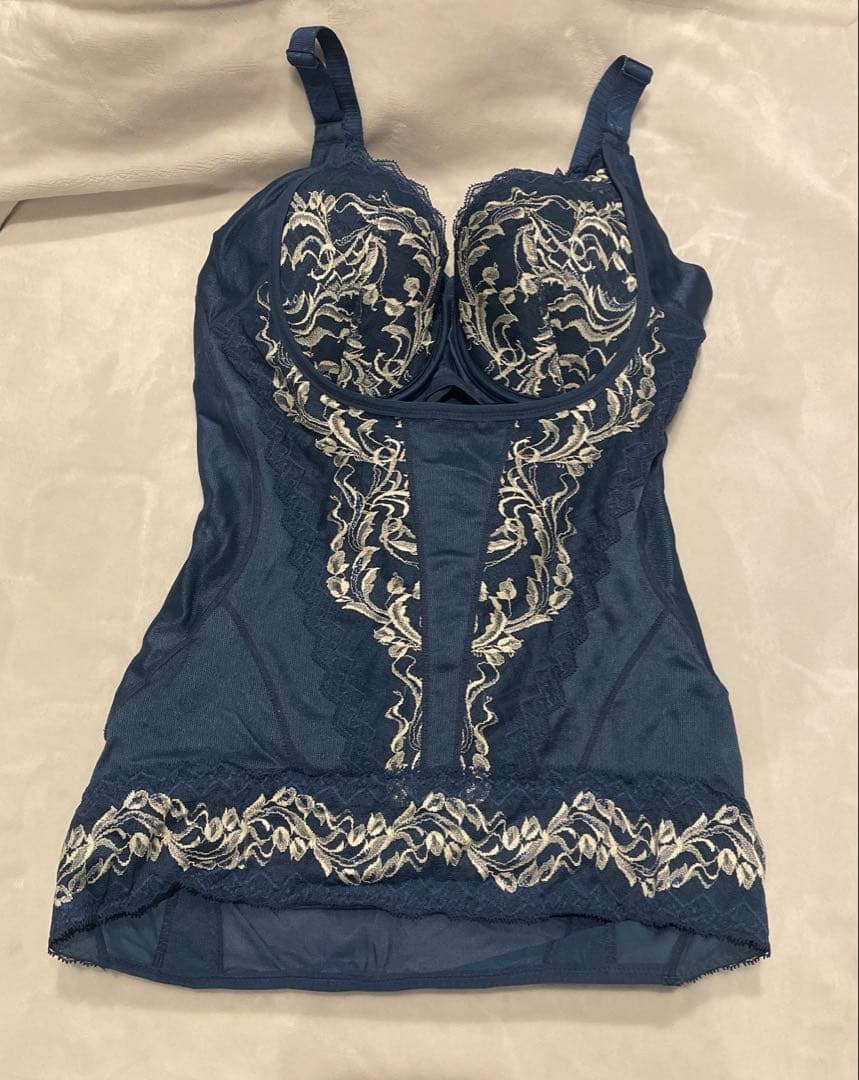 リベルディーニュ ボディシェーパー 新品未使用