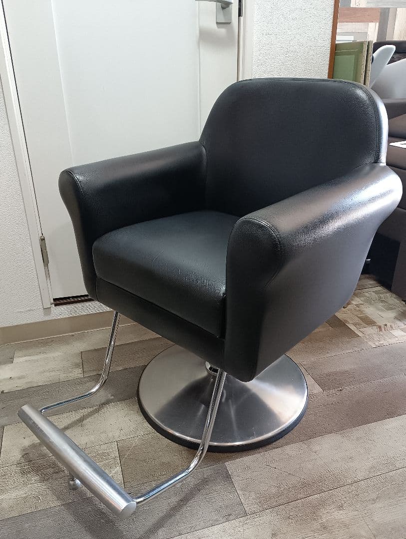 タカラベルモントスタイリングチェア③