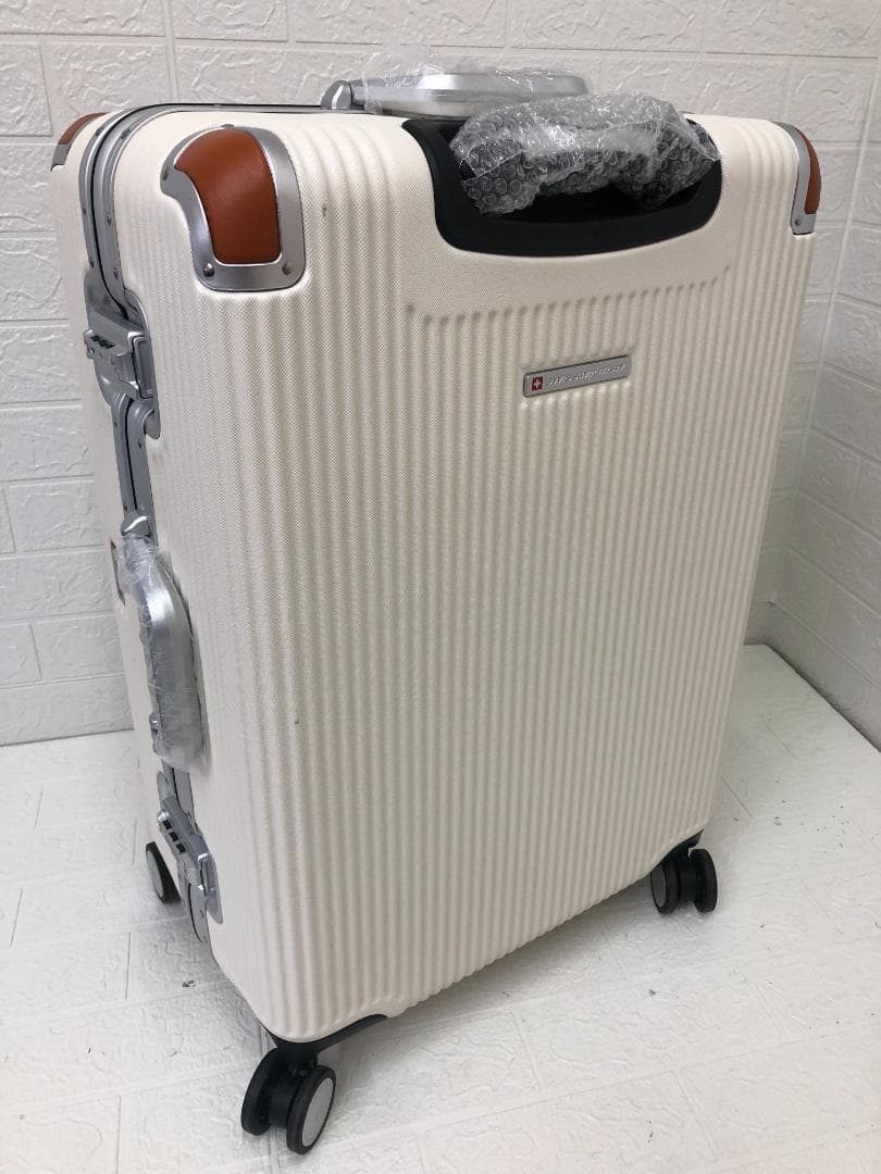 スイスミリタリー プレミアム Cタイプ 64L SM-C624 ホワイト