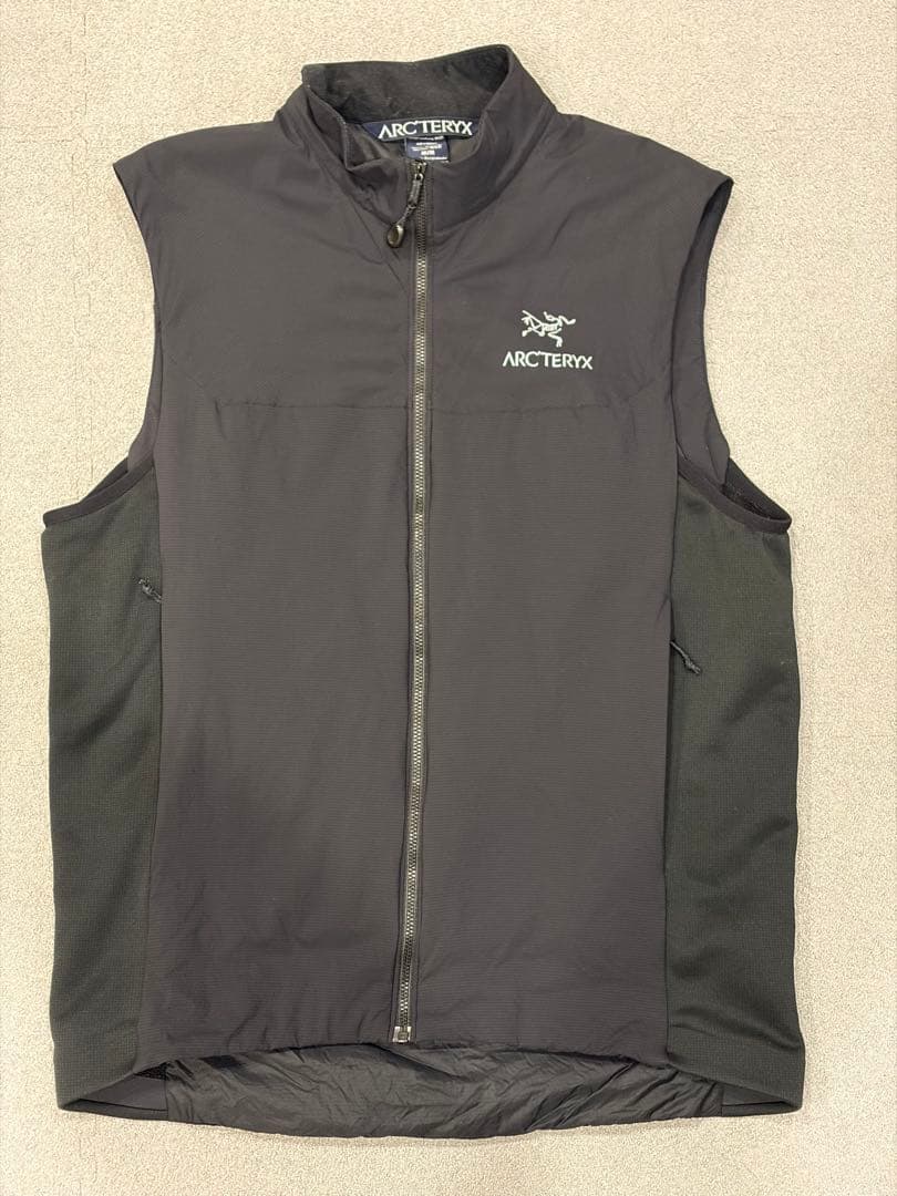 ARC'TERYX ATOM VESTブラック ベスト M