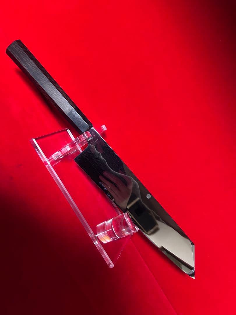 01574 包丁　切付　水本焼　富士山満月浮波　鏡面仕上げ　錆止めフィルム付 本焼包丁の紋模様を富士山で表現した本焼の「富士山」シリーズ