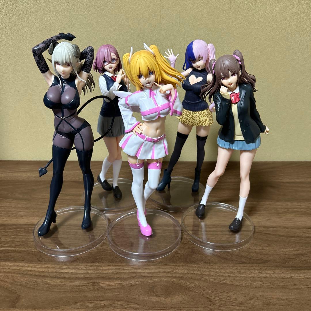 2.5次元の誘惑 フィギュアまとめ売り - メルカリ