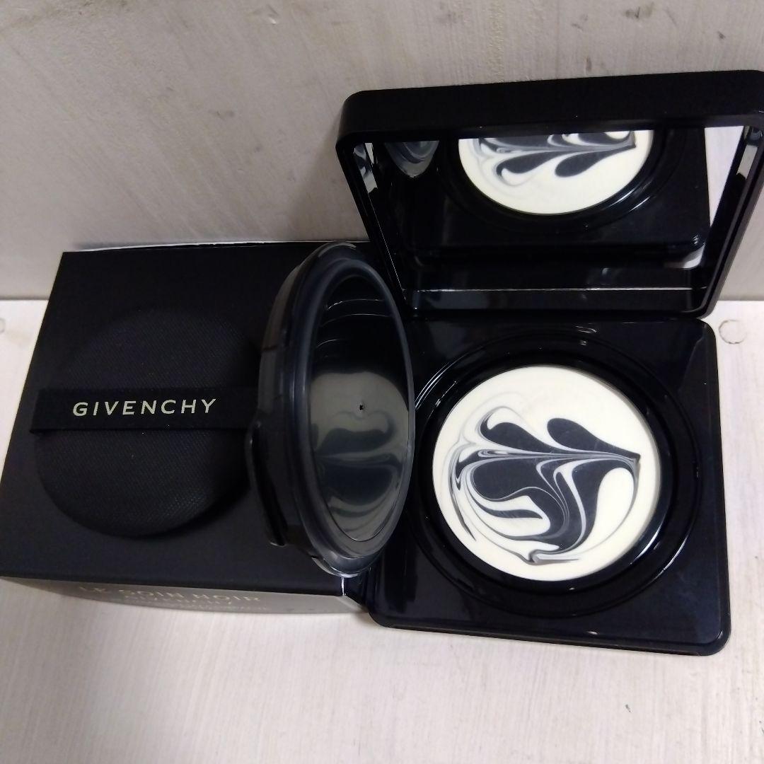 GIVENCHY ソワン ノワール UVコンパクト ソワンノワール 日焼け止め
