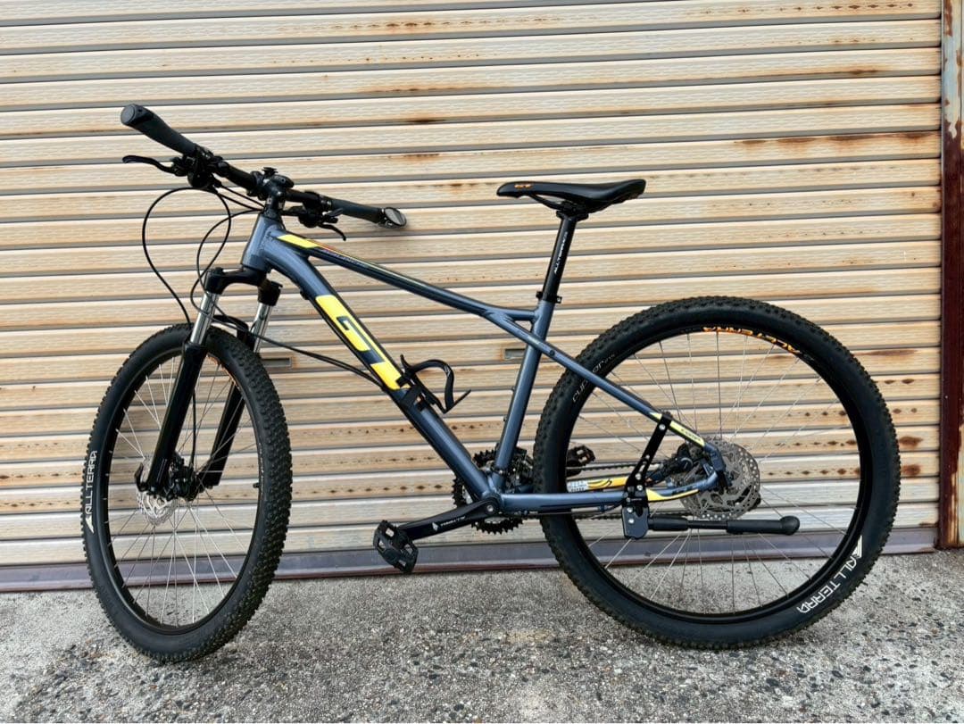 GT ( ジーティー ) マウンテンバイク AVALANCHE