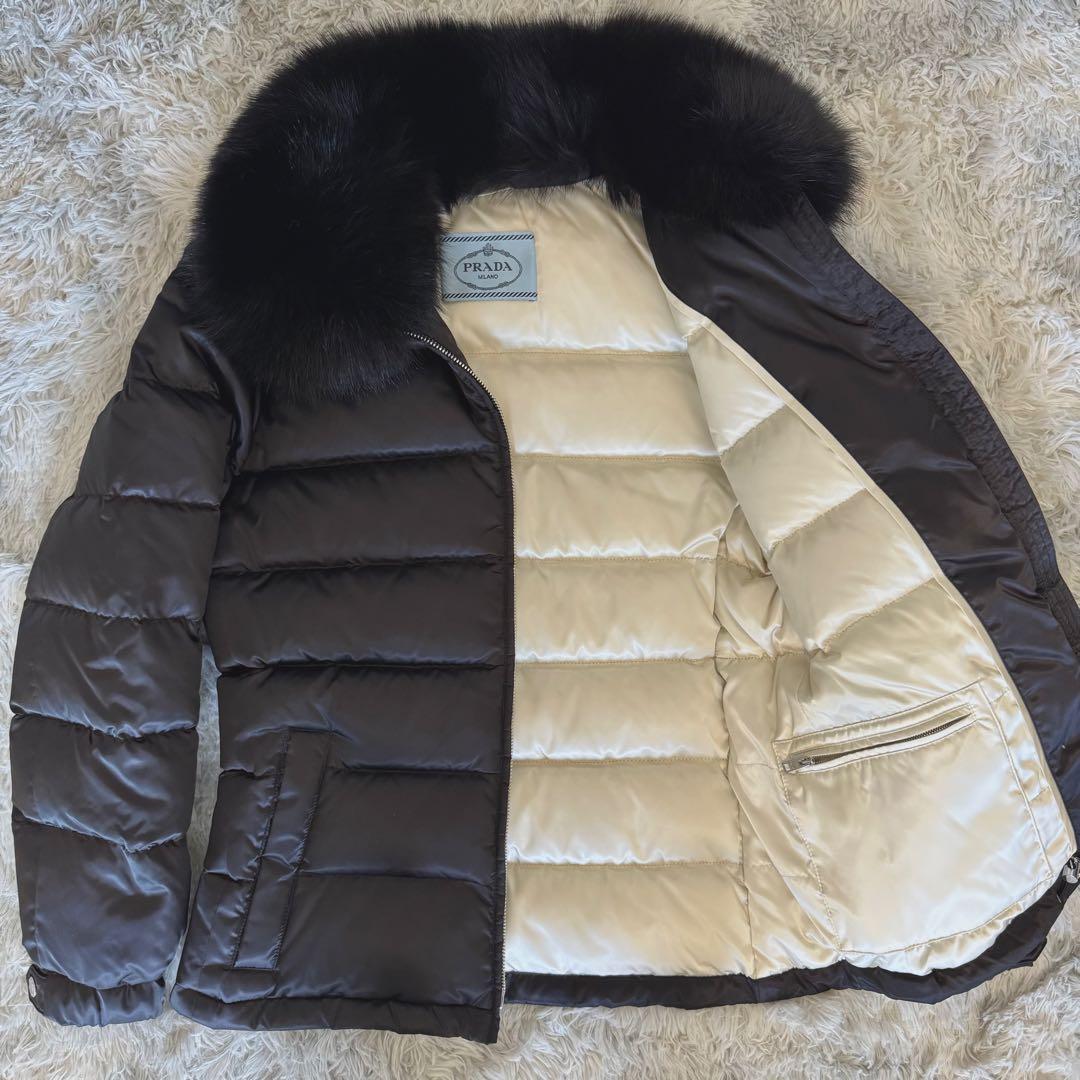 極美品✨】プラダ ダウン フォックス リアルファー プレート28B061