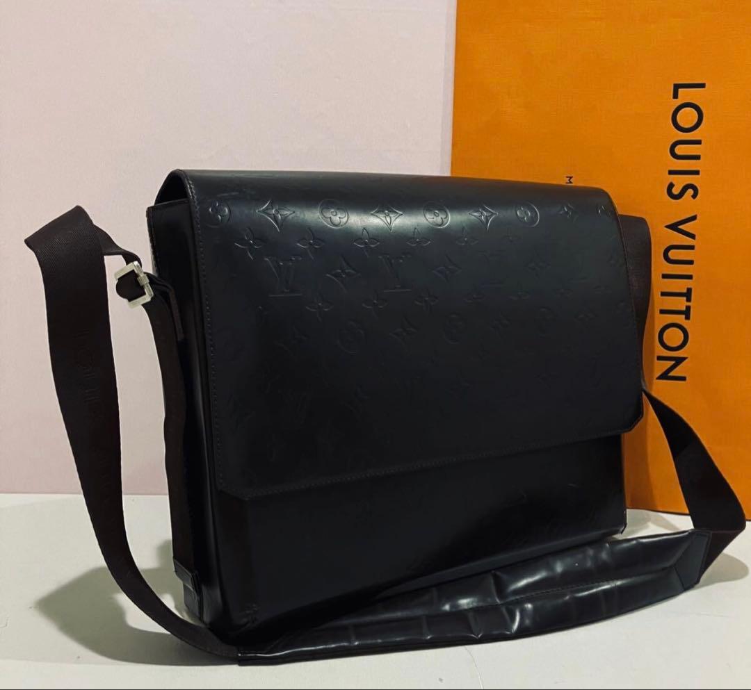 Louis Vuitton メッセンジャーバッグ　今だけ3万円引き