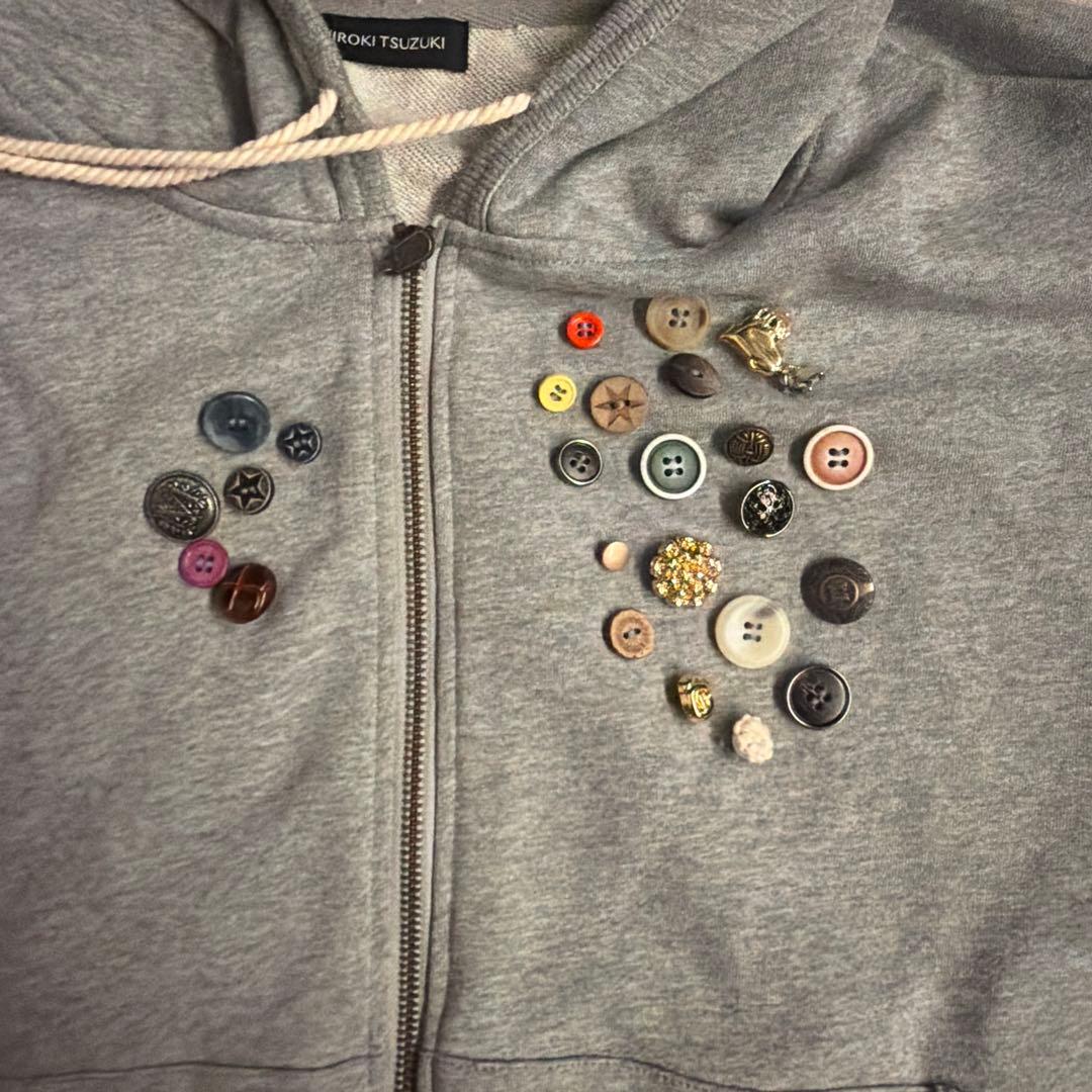 HIROKI TSUZUKI FULL ZIP HOODIEグレーパーカー - メルカリ