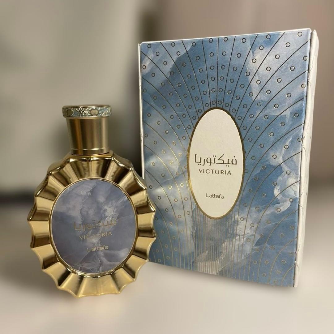 香水(ユニセックス) Lattafa Victoria