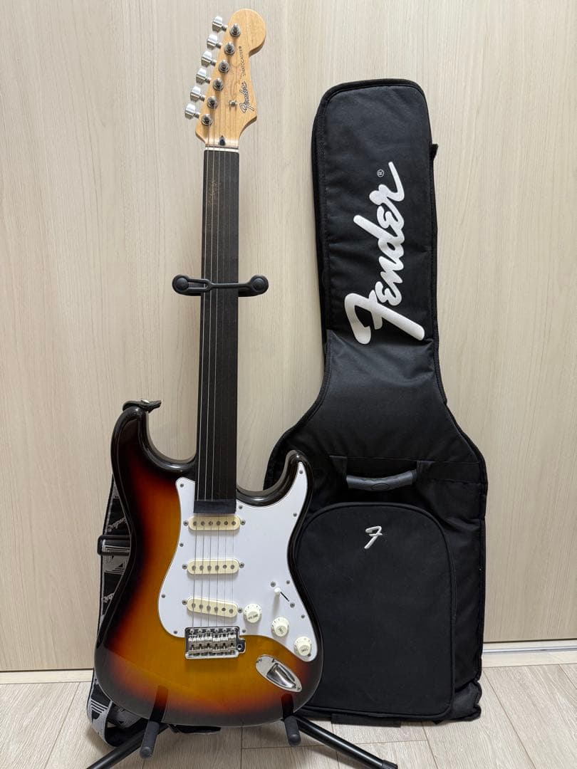 Fender JAPAN ストラトキャスター　サンバースト