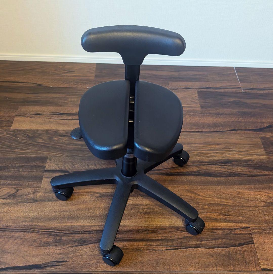 アーユルチェアー オクトパス　キャスタータイプ　ブラック