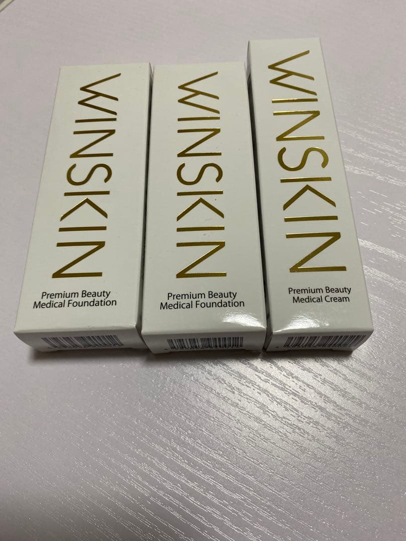 新品未開封】 ウィンスキン ファンデーション2個&薬用クリーム1個