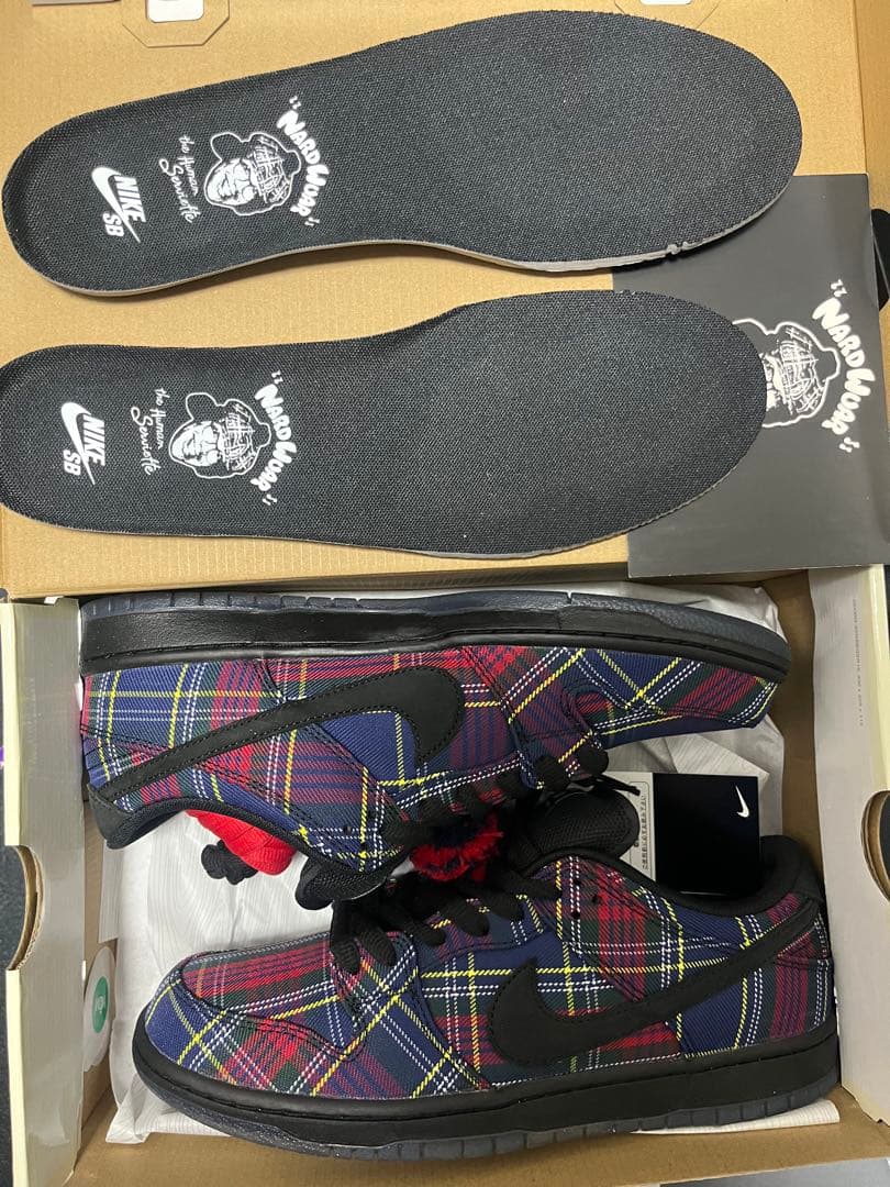 靴 Nardwuar Nike SB Dunk Low Pro QS Tartan