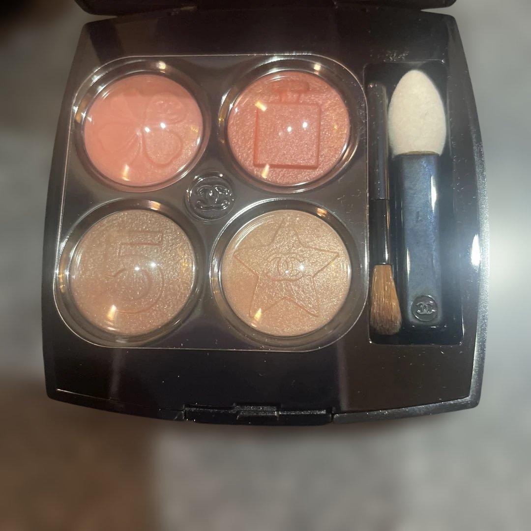 シャネル レキャトルオンブルブトン 209 ブトンマドモアゼル アイ