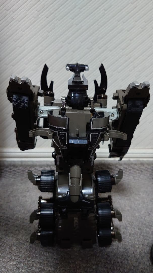 DX超合金 轟雷旋風神 ブラックバージョン 忍風戦隊ハリケンジャー ロボ