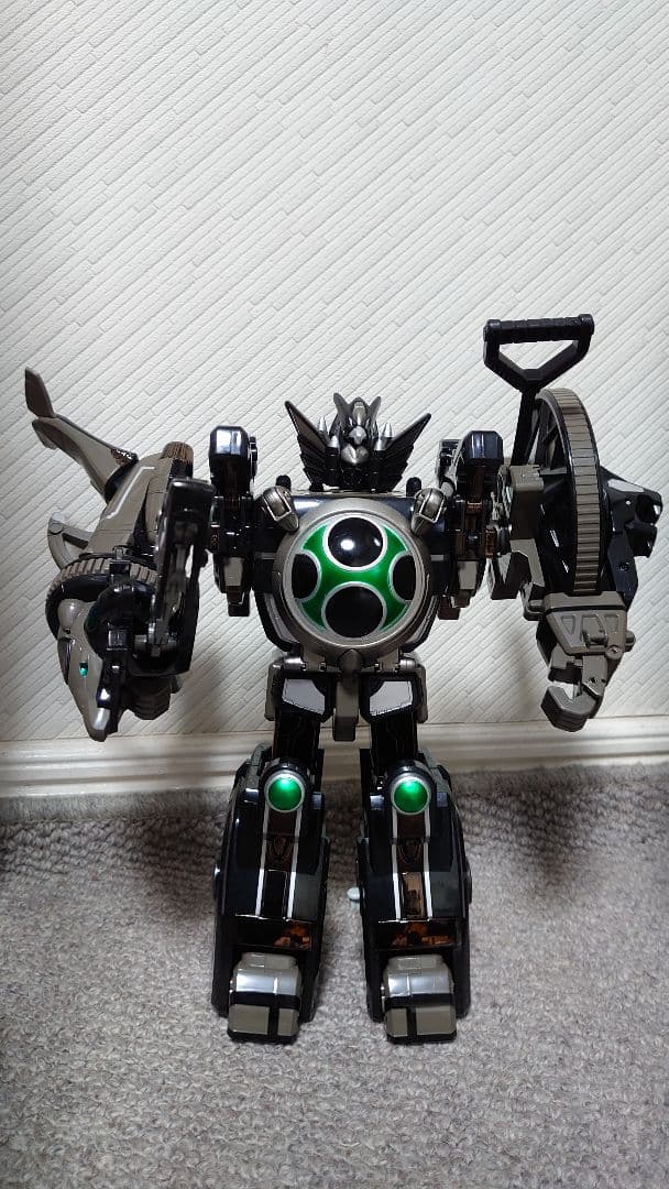 DX超合金 轟雷旋風神 ブラックバージョン 忍風戦隊ハリケンジャー ロボ