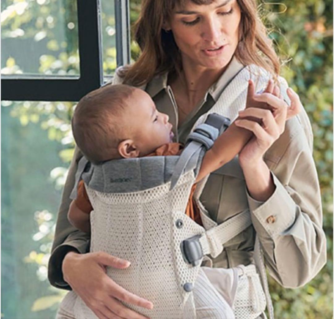 ベビービョルン ベビーキャリア HARMONY 公式】ベビーキャリア HARMONY｜ベビービョルンの抱っこ紐 | BabyBjörn