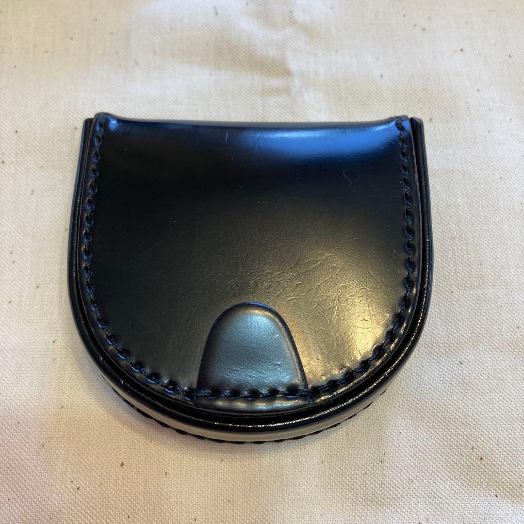 大峡製鞄　コードバン馬蹄型小銭入れ　革張り黒色　中古品
