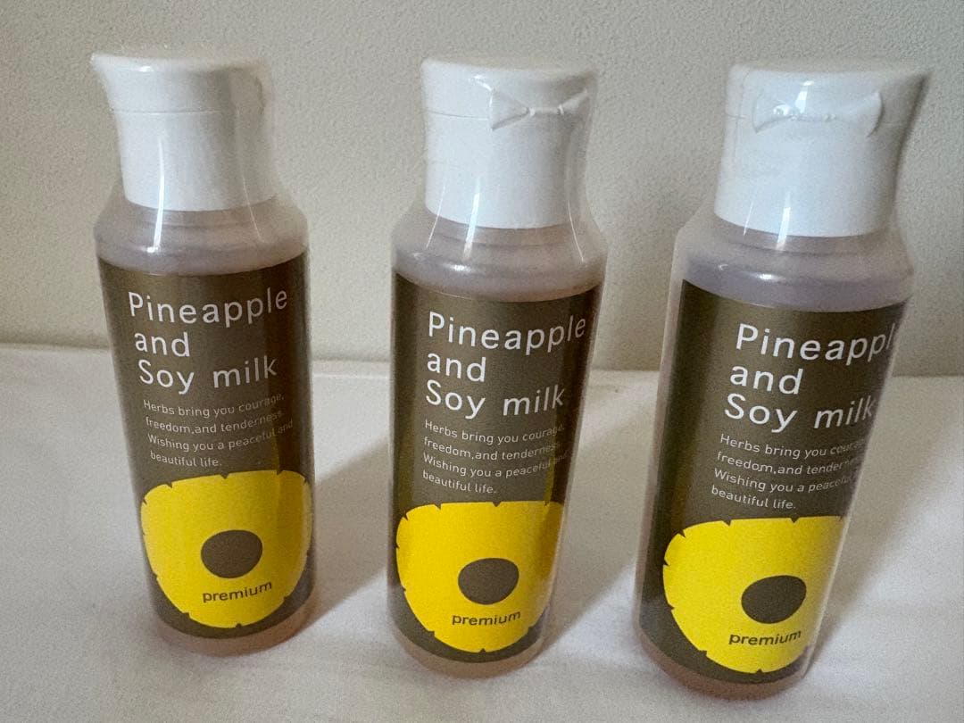 【新品未開封】パイナップル豆乳ローションプレミアム　100ml×3本