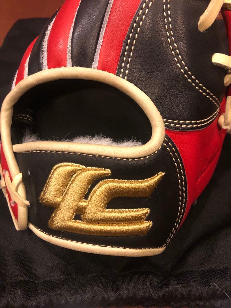 ヤバイ硬式グローブ