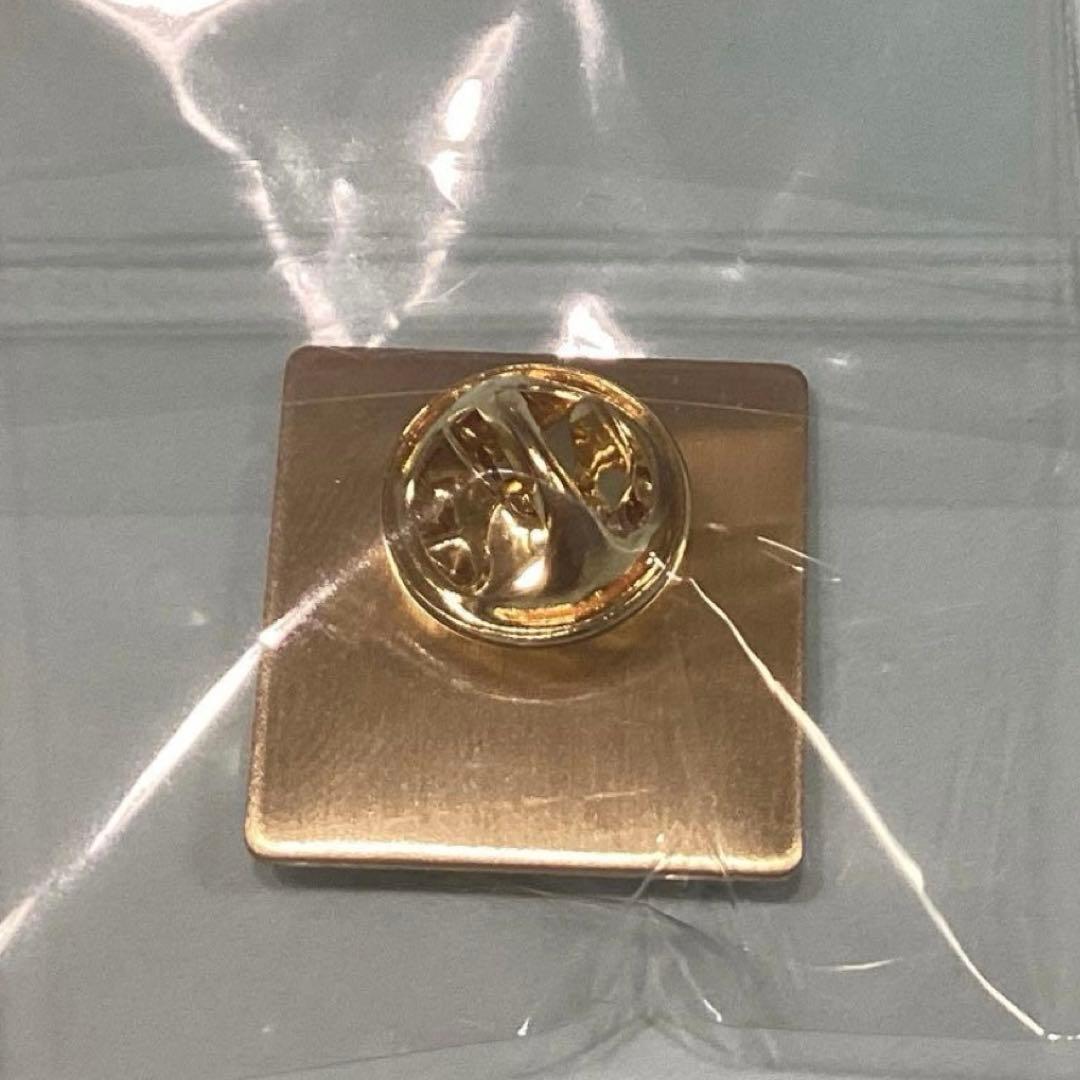 大阪ヘルスケアパビリオン ピンバッジ 4個セット - メルカリ