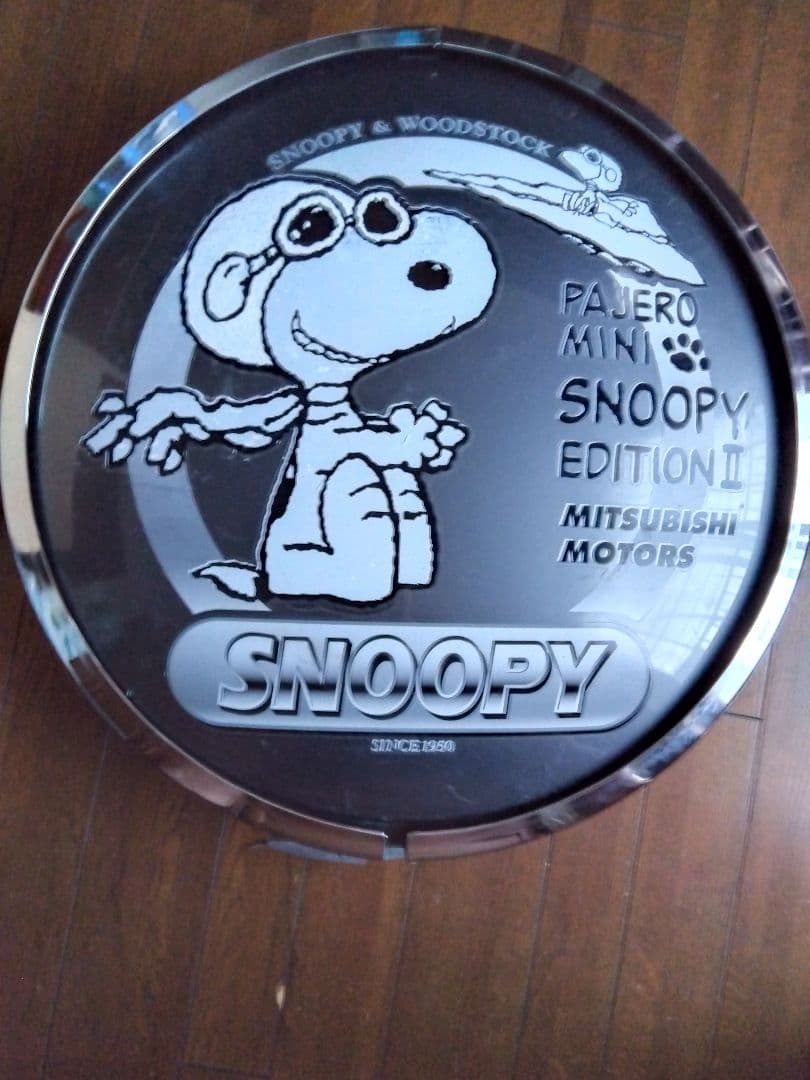 パジェロミニ　スヌーピーエディション　タイヤケース　タイヤカバー