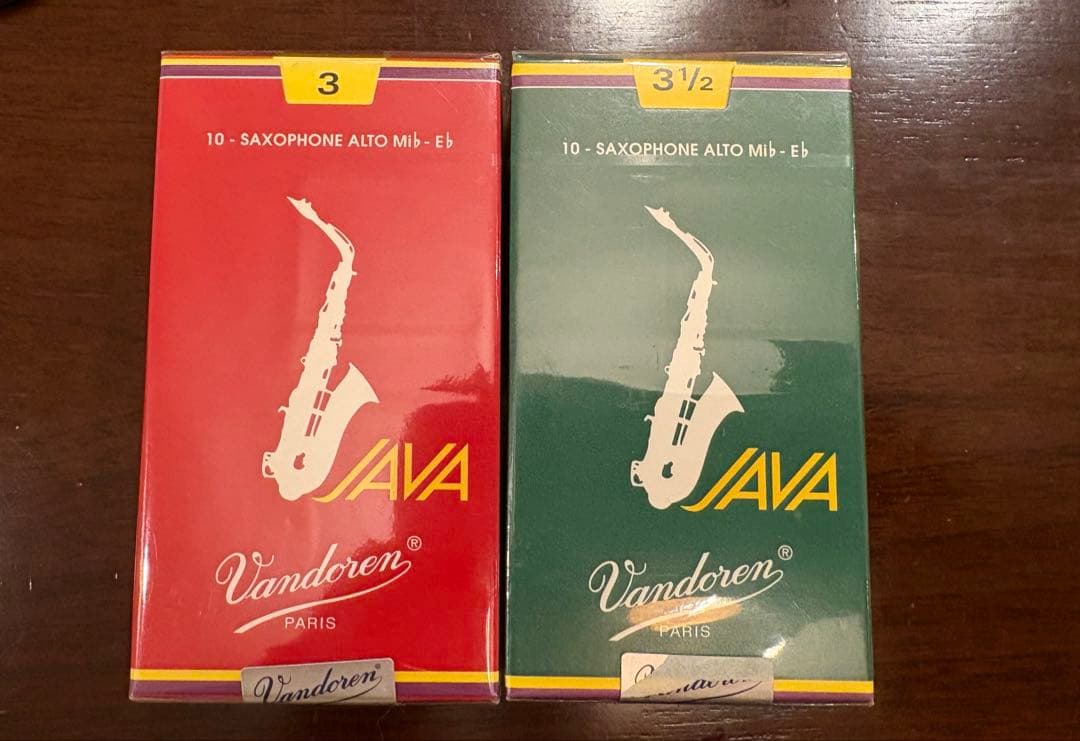 Vandoren JAVA アルトサックスリード　セット　①