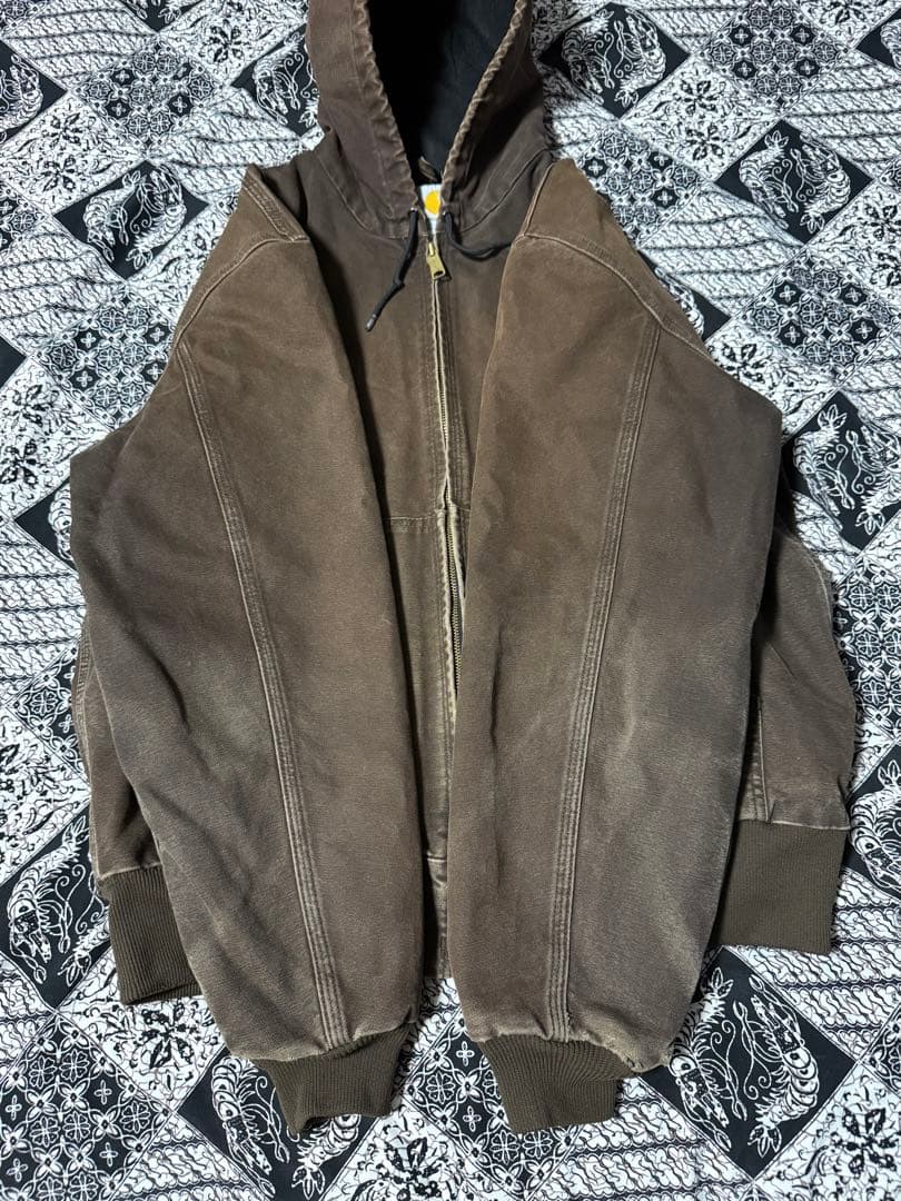 フェード Carhartt アクティブジャケット J25 DKB - メルカリ