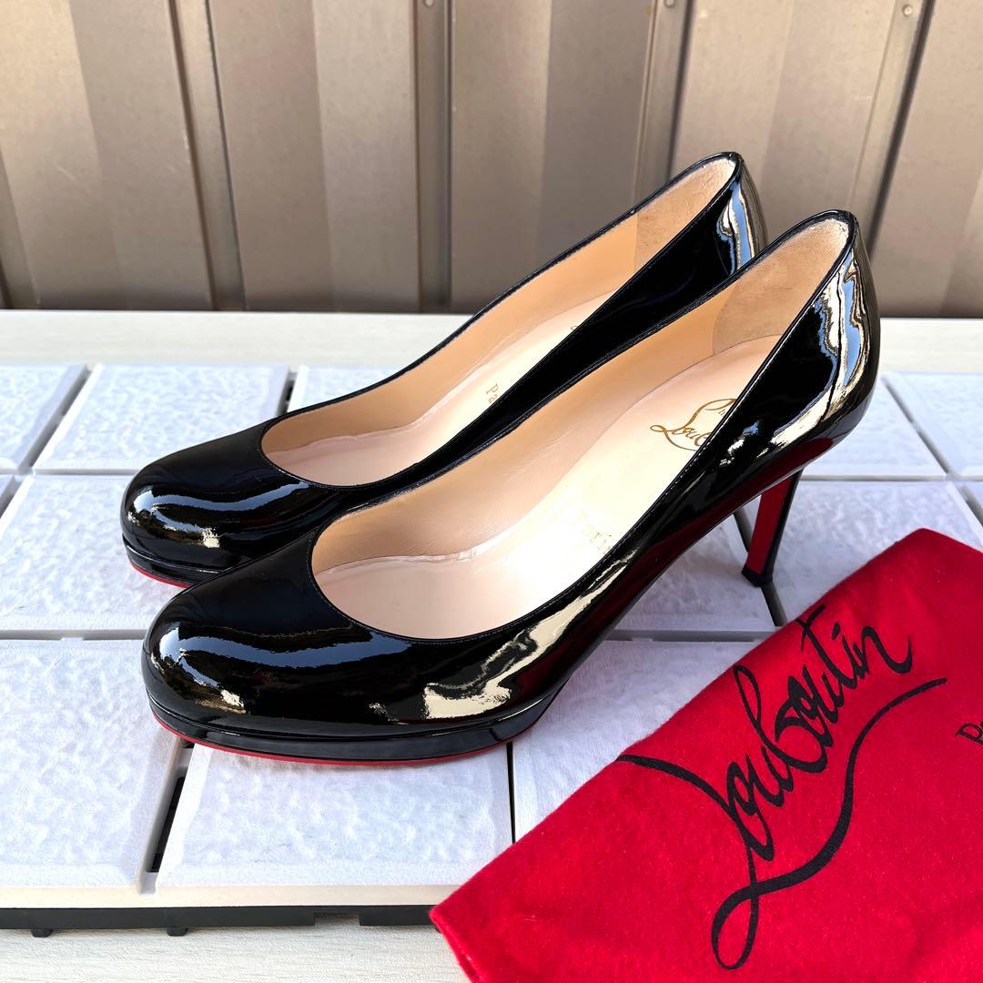 37.5 クリスチャンルブタン パンプス 黒 エナメル ハイヒール 24.5