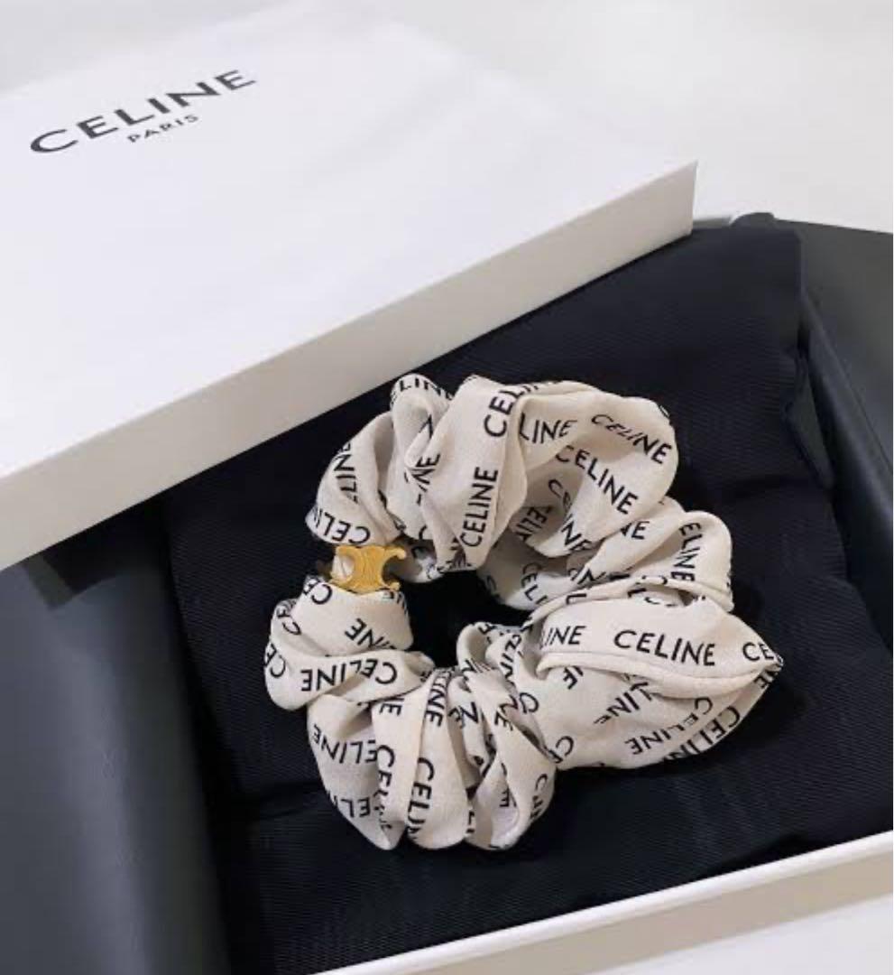 セリーヌ　シュシュ