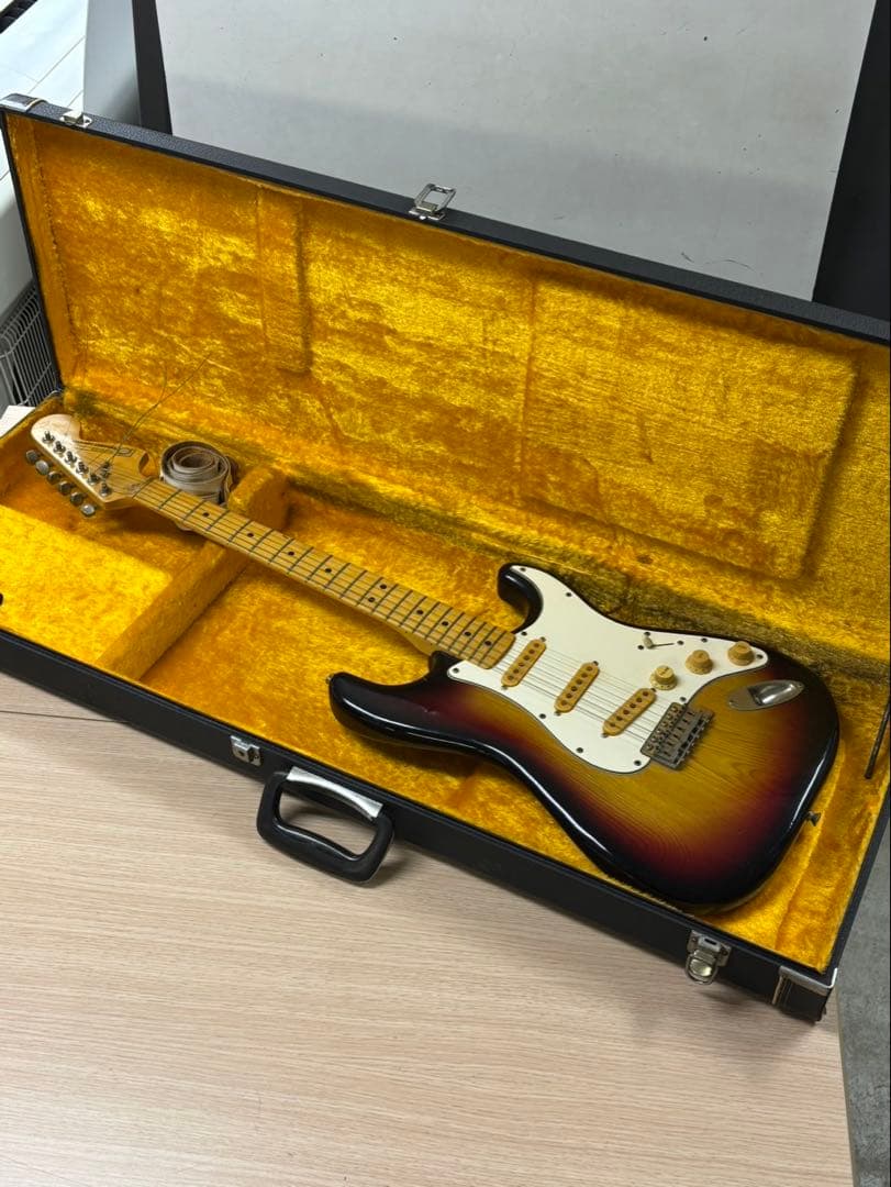 【週末限定】 希少 石ロゴFERNANDES ストラトタイプ ジャパンビンテージ