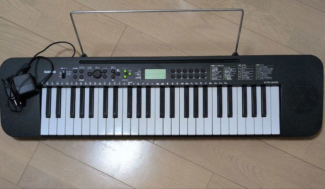CASIO 電子キーボード 49鍵盤 CTK-240 アダプター付 - メルカリ