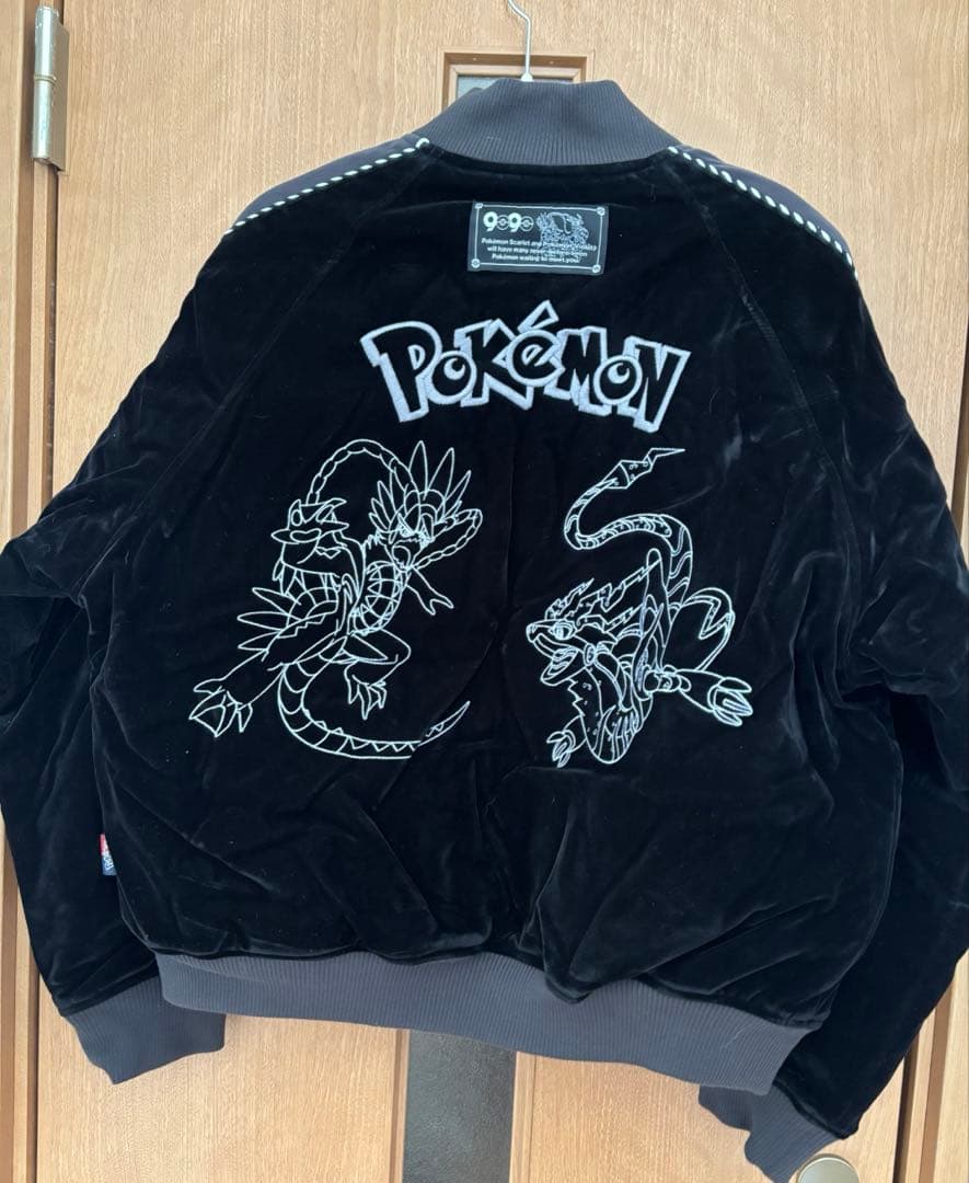 9090 ベロアスカジャン 【ポケモンコラボ】 - メルカリ