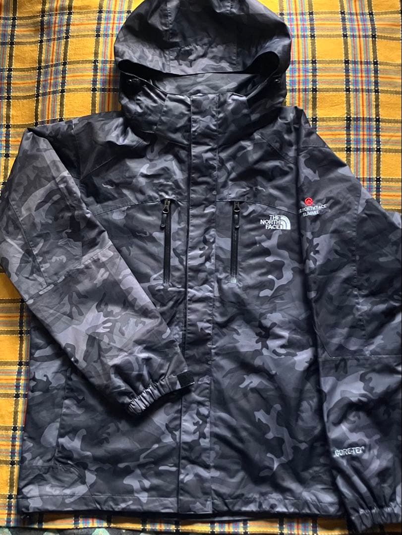 THE NORTH FACE/SUMMIT SERIESカモフラマウンテンパーカ