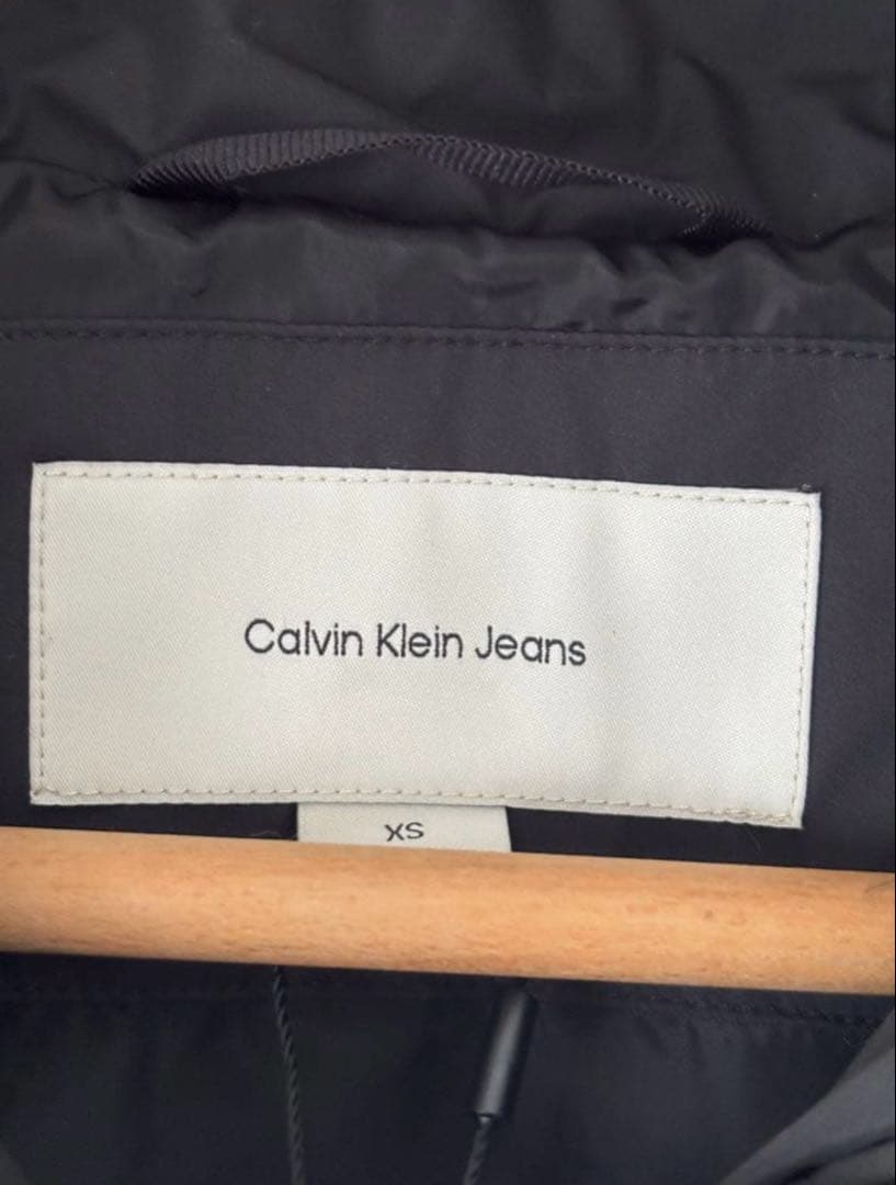 新品】Calvin Klein ボリュームネッククロップダウン ジョングク着用