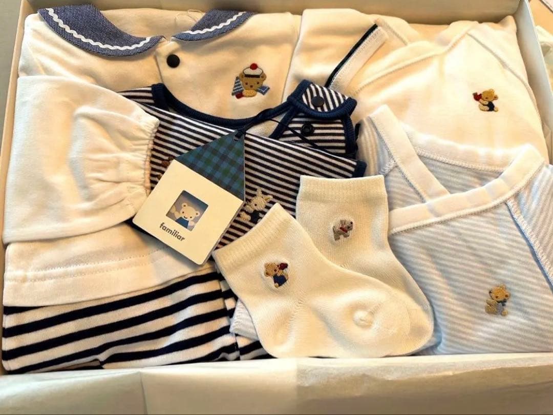 【新品未使用】ファミリアベビー出産祝いセット