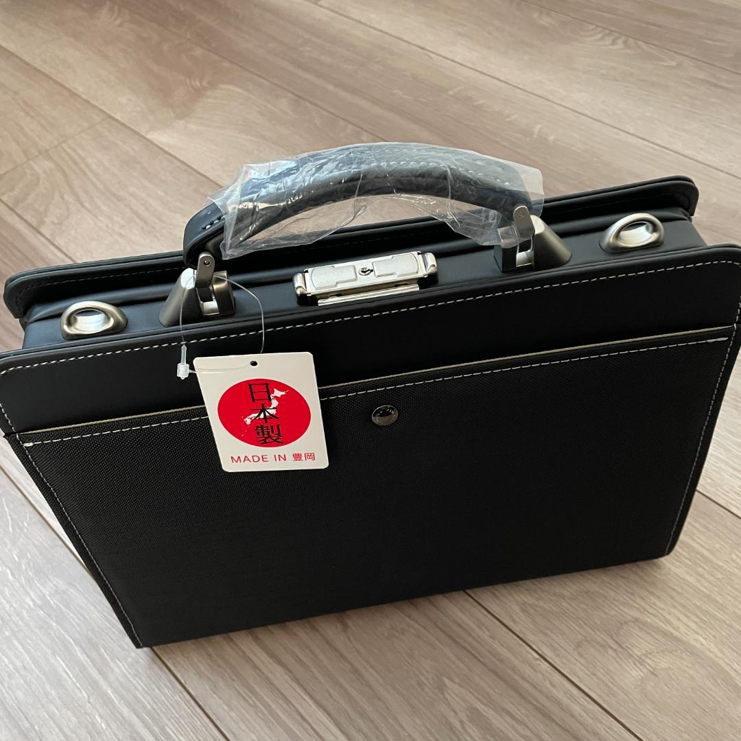 新品 英国調 豊岡製 ミニダレスバッグ 日本製 ショルダーベルト付 ブラック