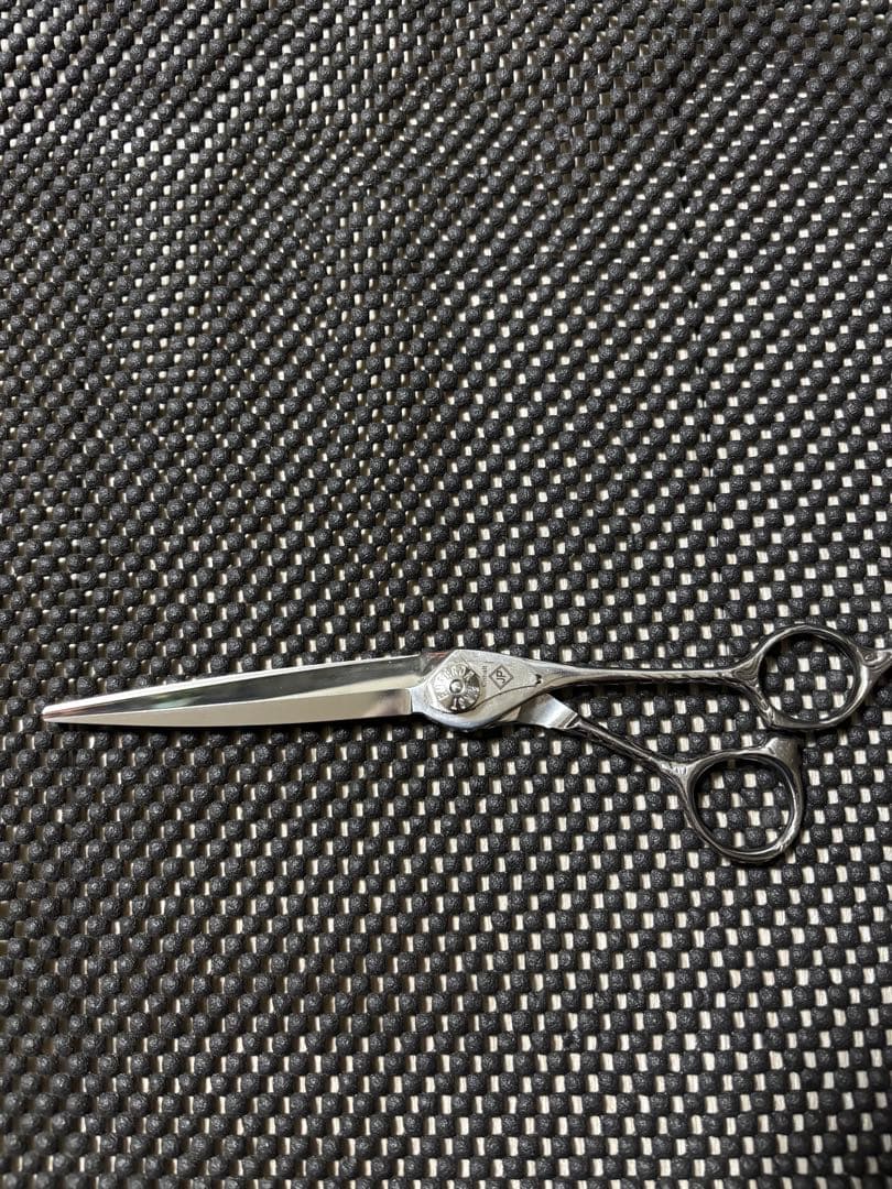 シザー　美品　パワーあり　　美容師　理容師