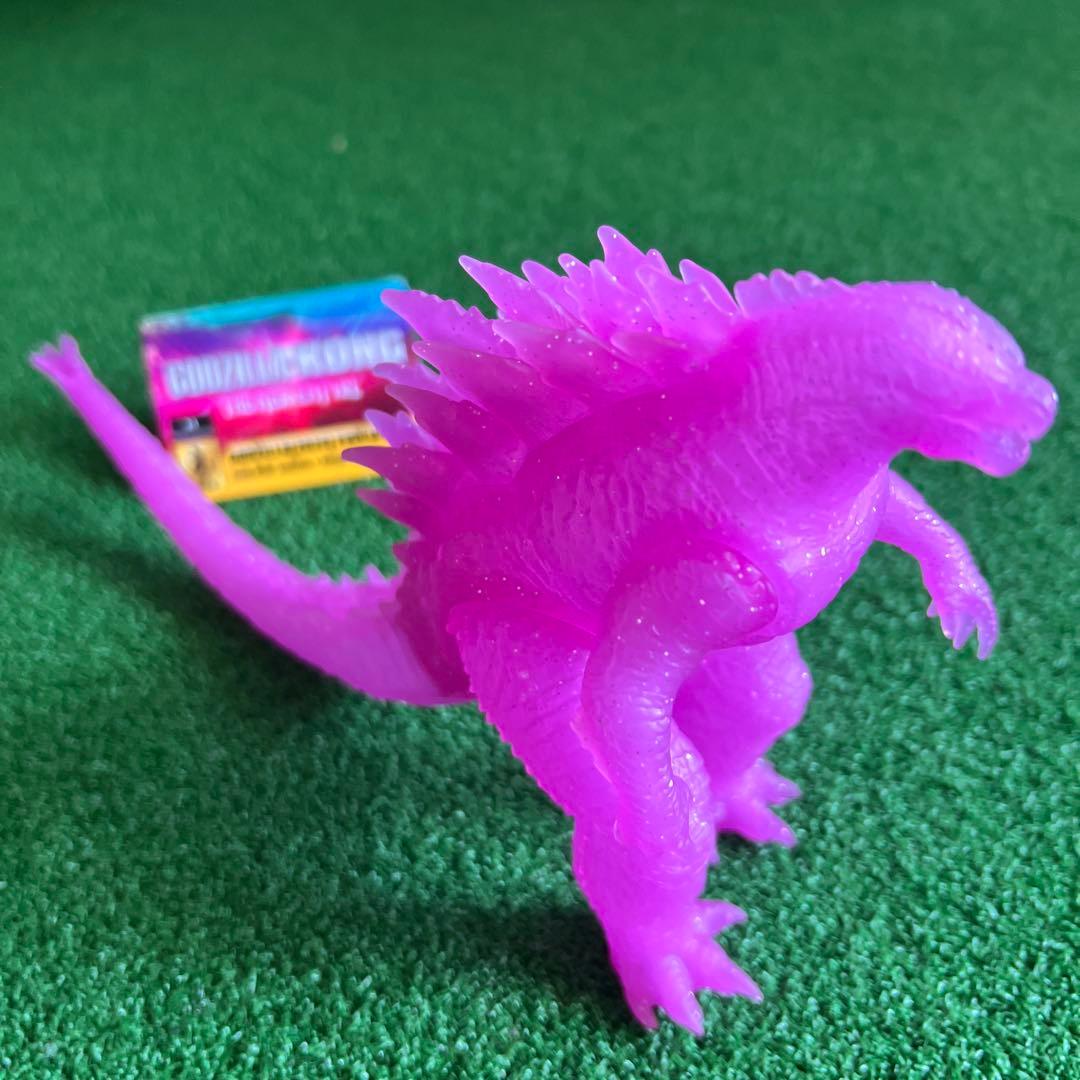 ゴジラ2024エヴェルヴバージョン ソフビ クリアラメピンク - メルカリ