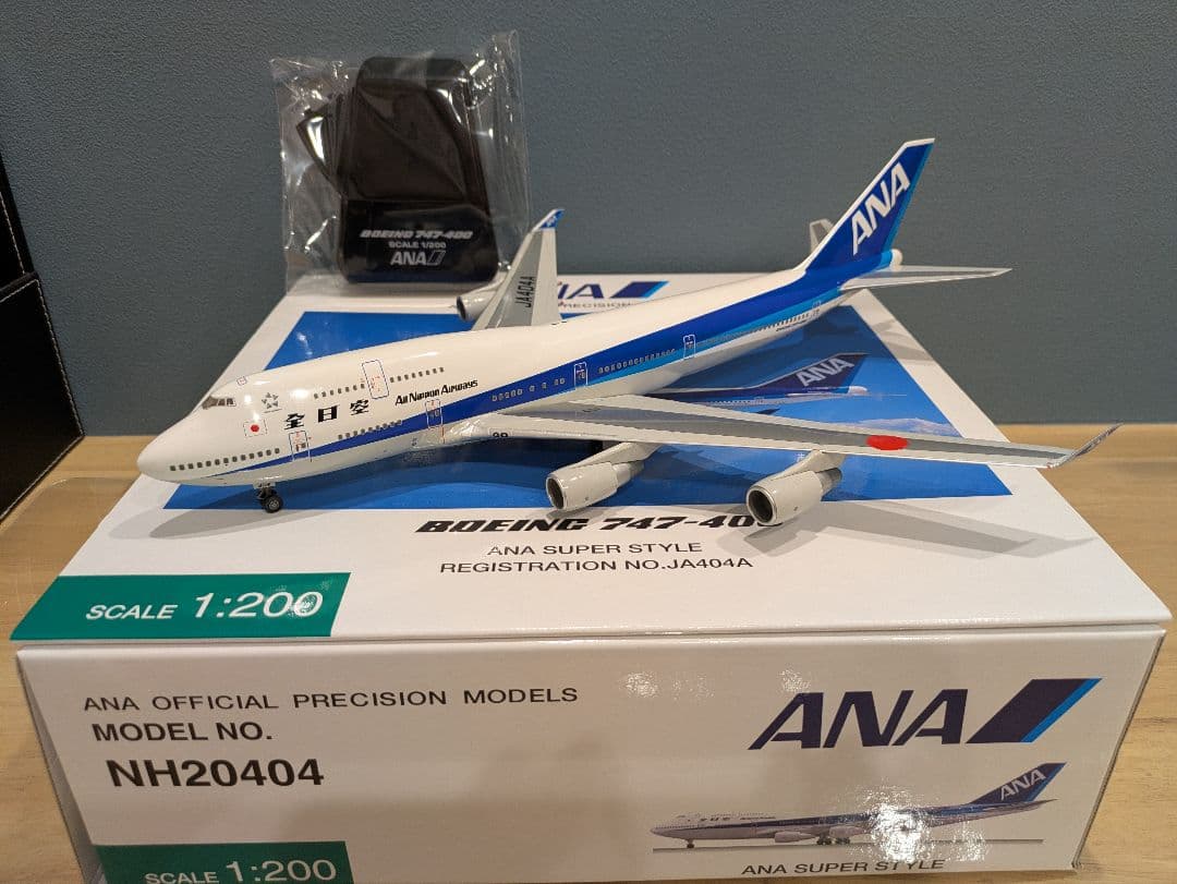 全日空商事 ANA B747-400 JA404A 1/200